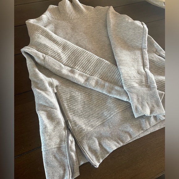 light Grey ribbed pullover, All In Motion, size M - Picture 2 of 5